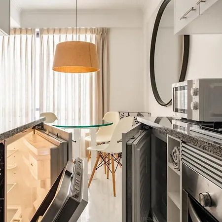 Apartment Akicity Anjos Amethyst Lisbon